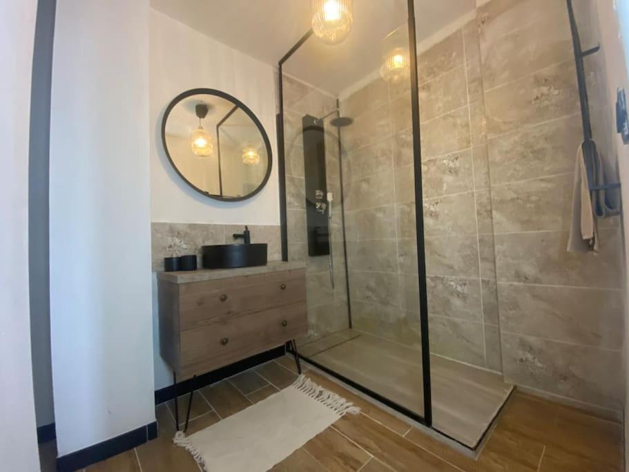 White Wood Apartment นาร์บอนน์ ภายนอก รูปภาพ